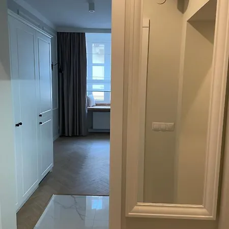 Mey On Rynok Square *