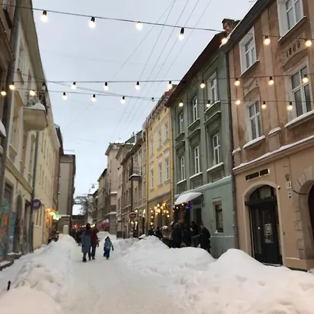 Апартаменты Mey On Rynok Square *
